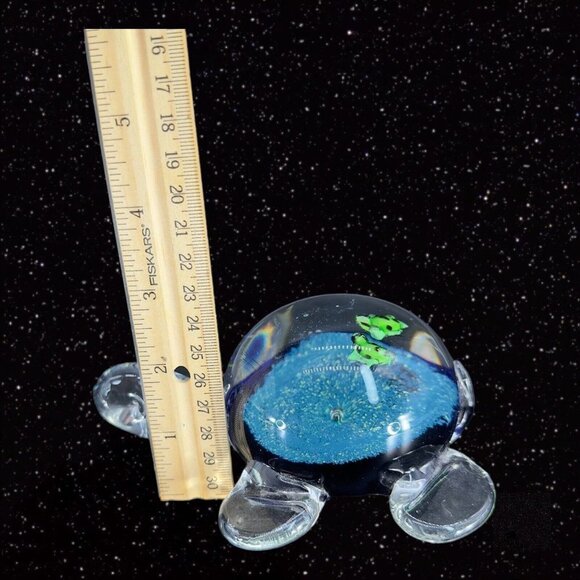 Art Glass Turtle Paperweight Figurine Thick Heavy Glass Turtle W Green Frogs - Picture 5 of 13